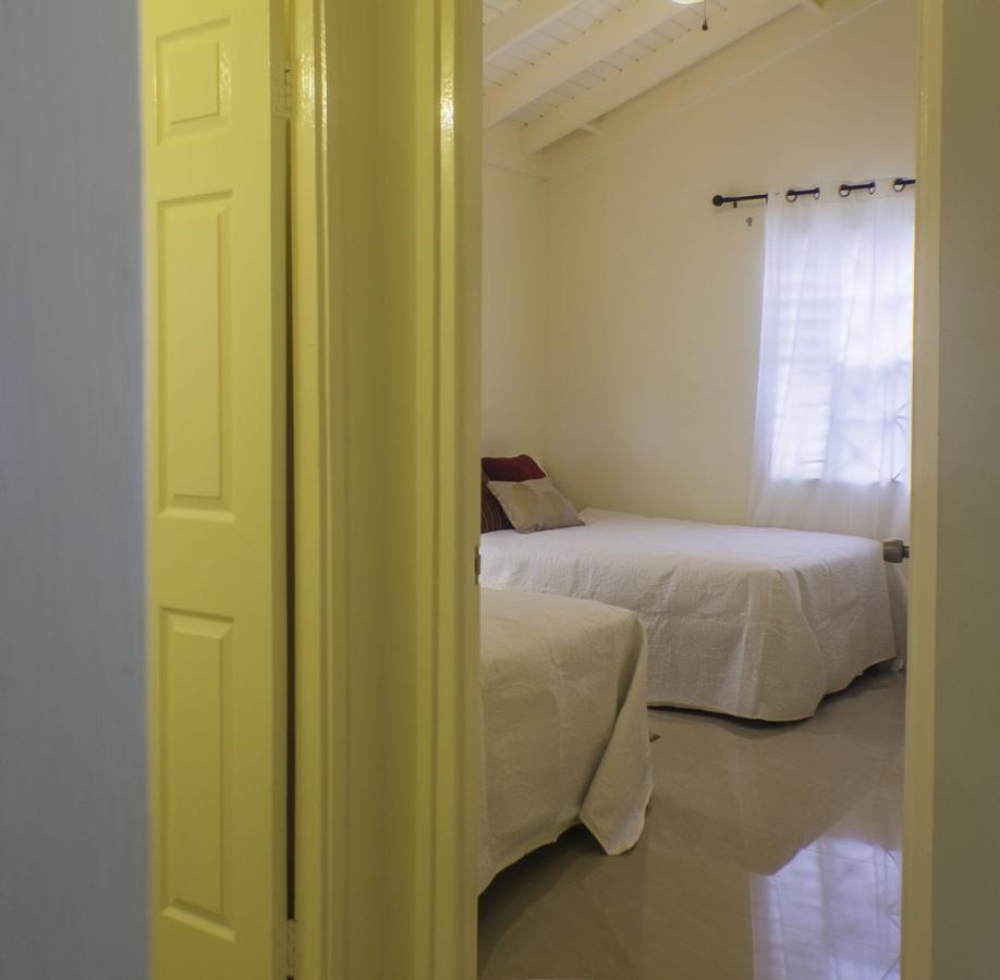 N2N Suites - Ochio Rios Vacation Home Ocho Rios Esterno foto