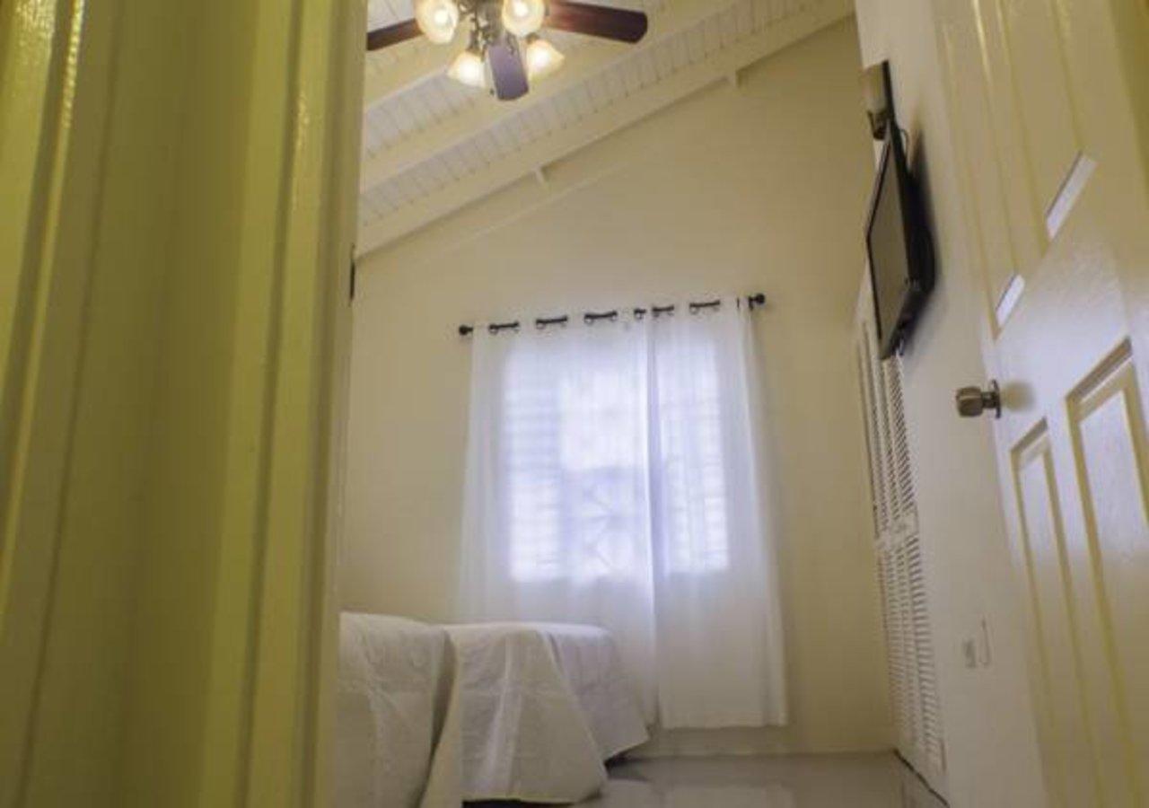 N2N Suites - Ochio Rios Vacation Home Ocho Rios Esterno foto