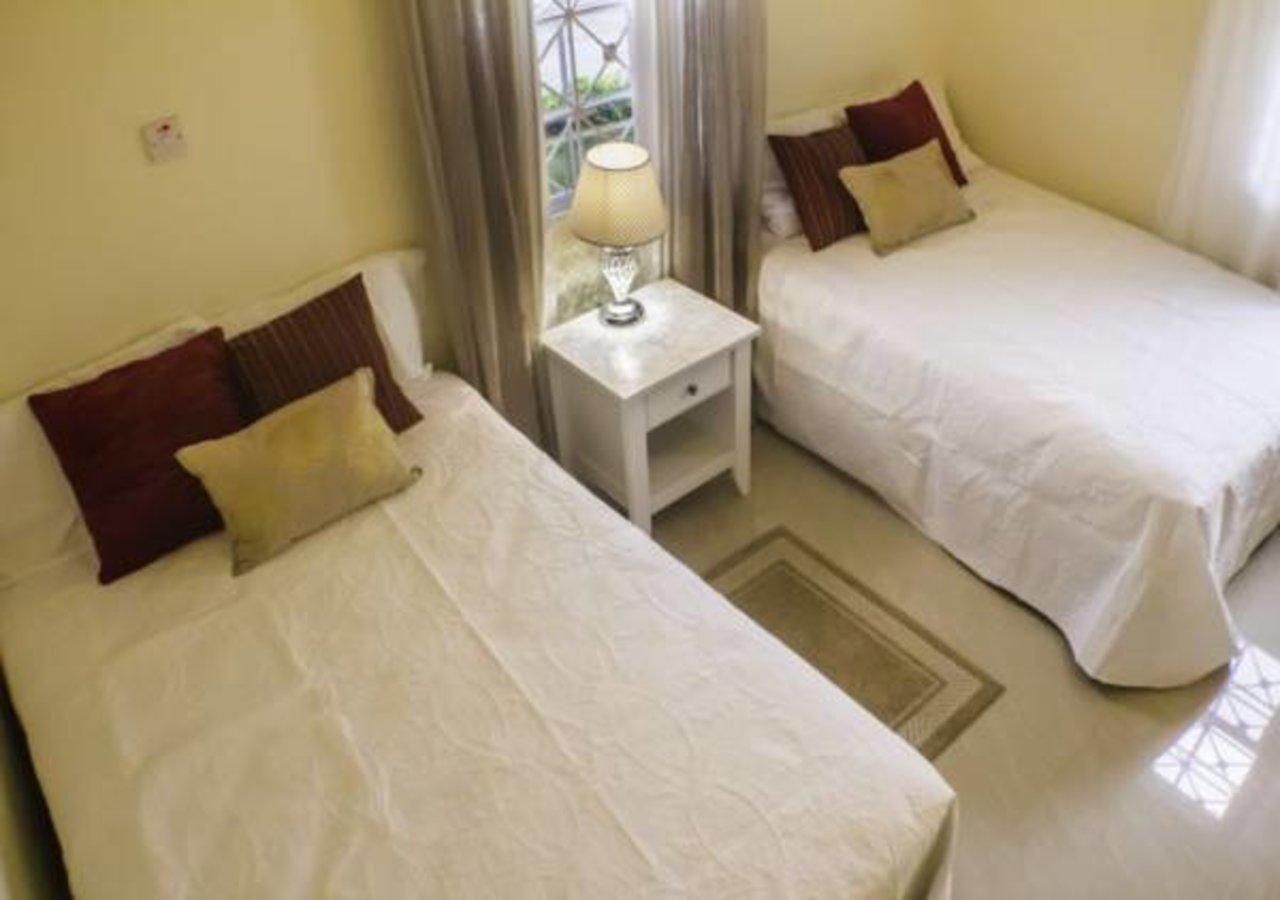 N2N Suites - Ochio Rios Vacation Home Ocho Rios Esterno foto