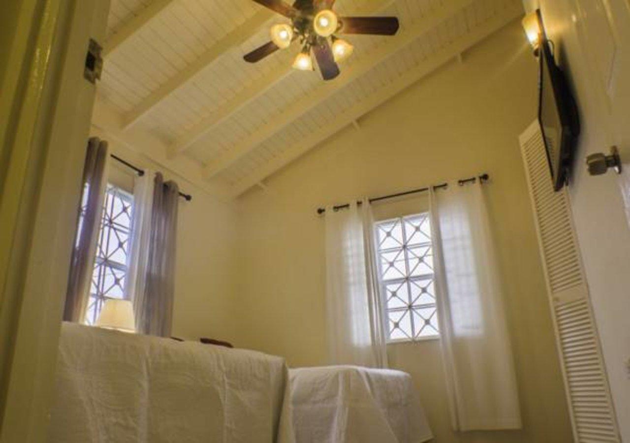 N2N Suites - Ochio Rios Vacation Home Ocho Rios Esterno foto