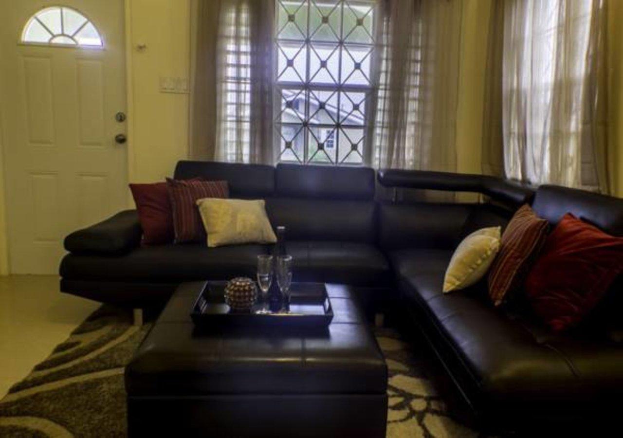 N2N Suites - Ochio Rios Vacation Home Ocho Rios Esterno foto