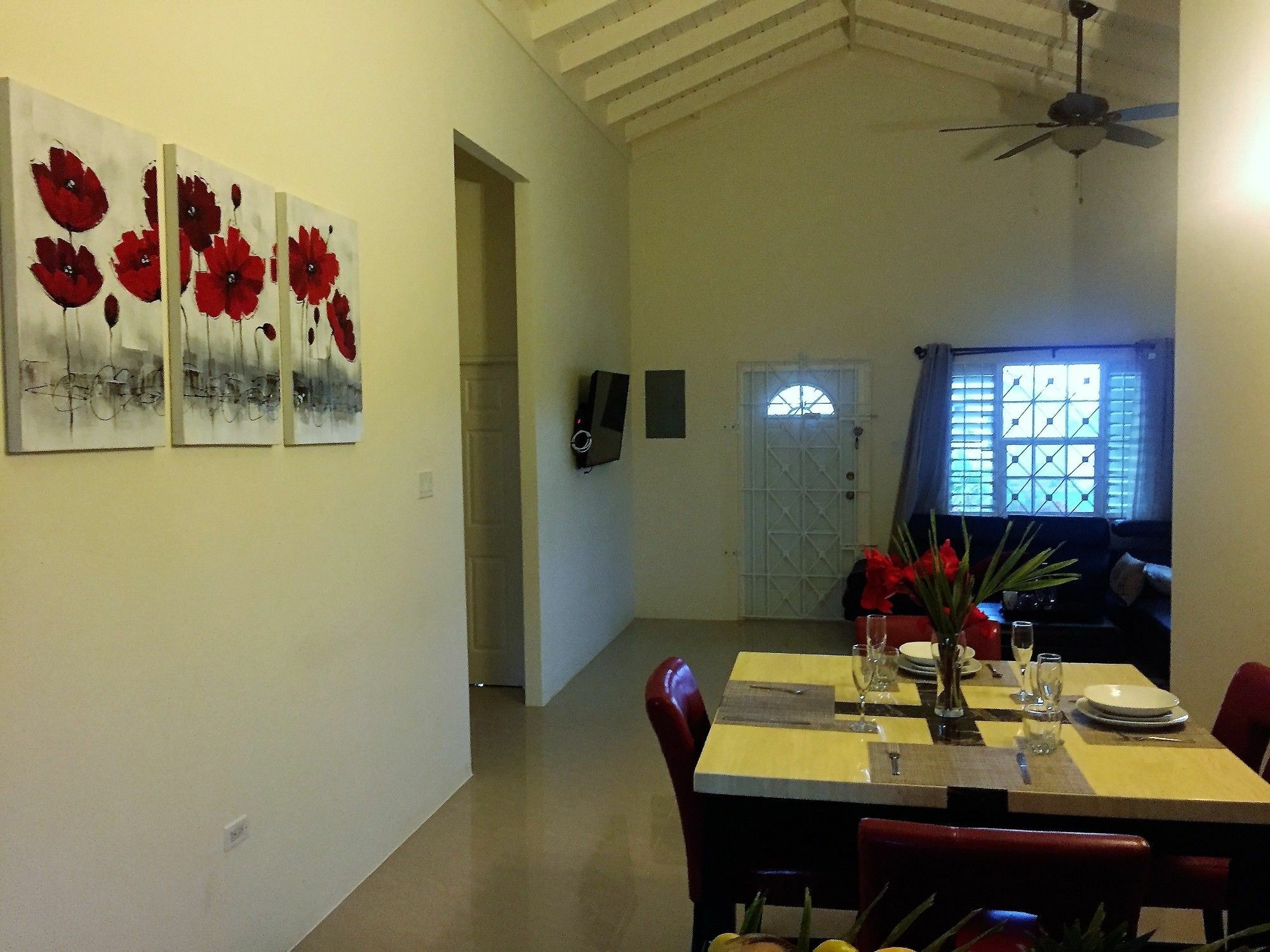 N2N Suites - Ochio Rios Vacation Home Ocho Rios Esterno foto